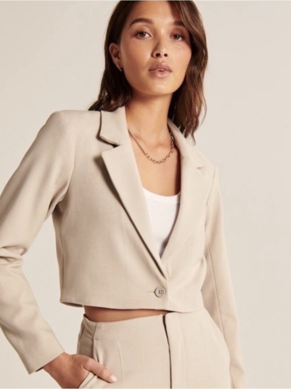 Abercrombie & Fitch Women's Cropped Taupe Blazer